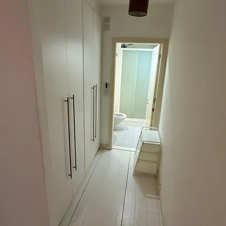 ゲストハウス En-suite Double
